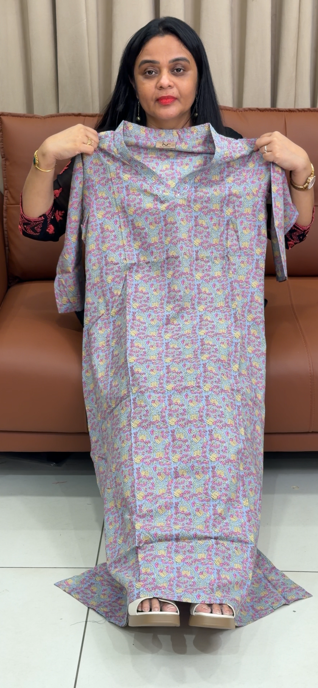 OFFER SALES PRINTED TOPS - NUWA - 2231