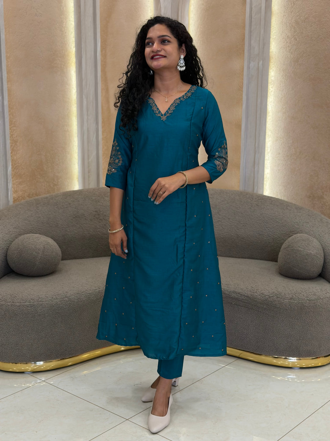 HAND WORKED TOP AND BOTTOM   - NUWA - 169