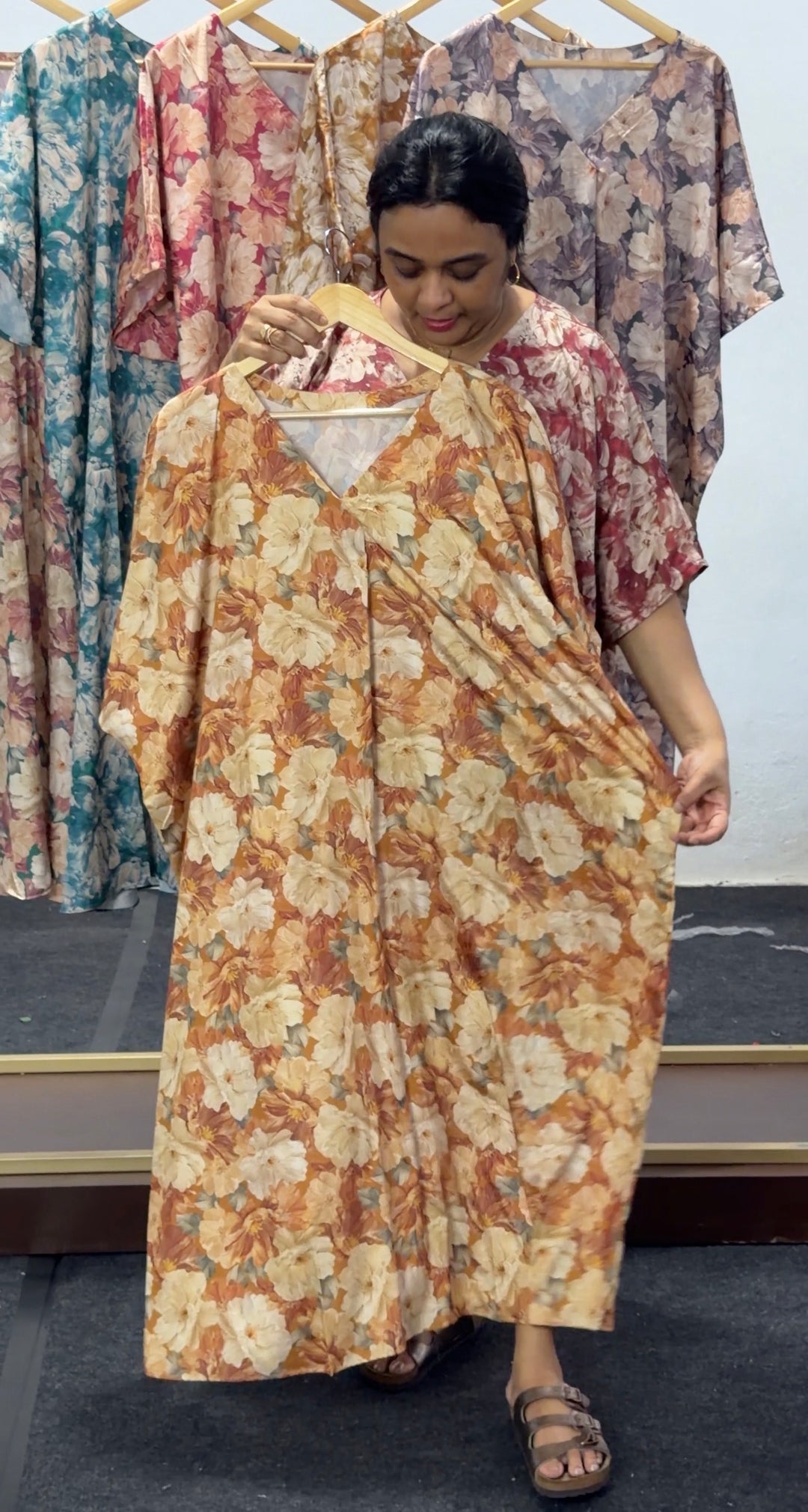 IN-HOUSE PRNTED CREPE TOPS   - NUWA - 2525