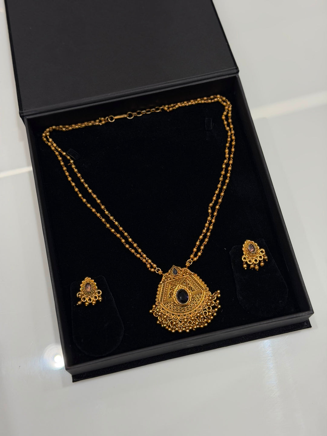 DESIGNER CHAIN SETS - NUWA - 1810