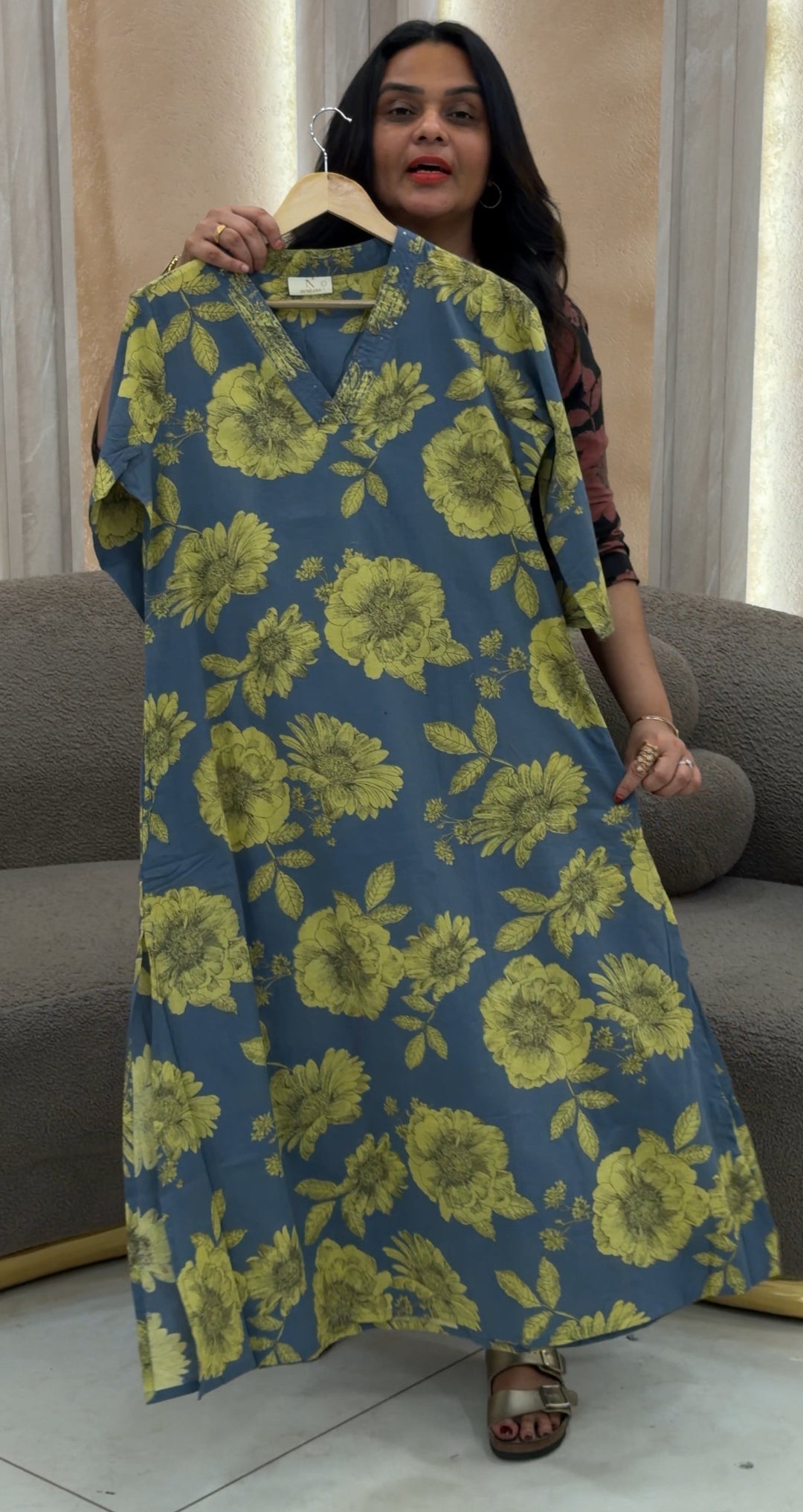 PRINTED SLITTED TOPS  - NUWA-423