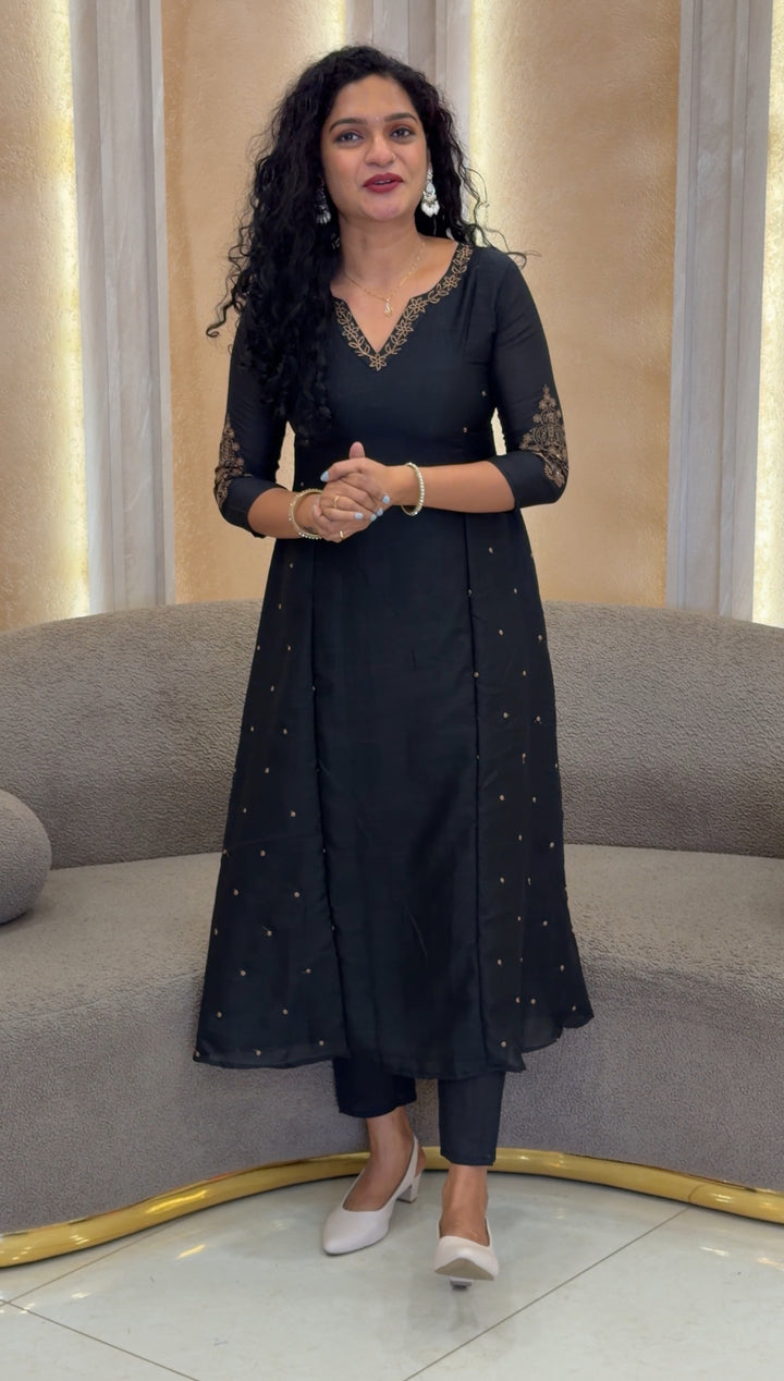 HAND WORKED TOP AND BOTTOM   - NUWA - 169