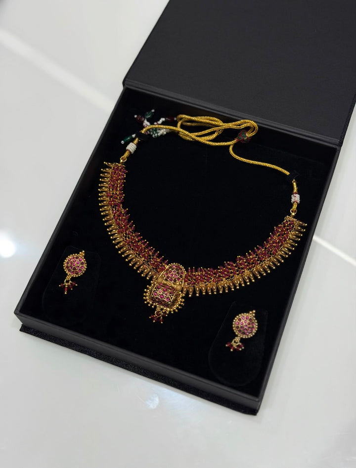 DESIGNER CHAIN SETS - NUWA-1774