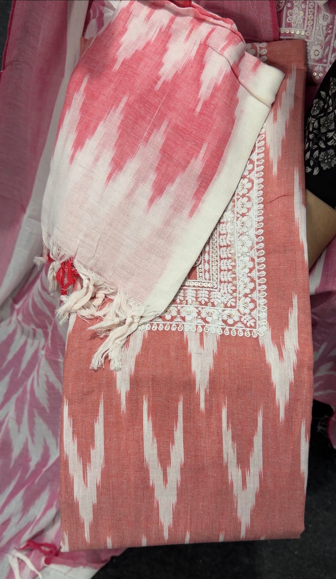 IKAT PRINTED UNSTITCHED SALWAR SUITS - NUWA - 2538