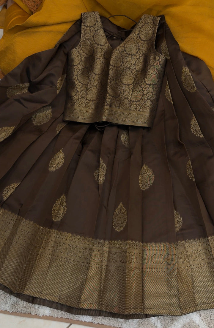 IN-HOUSE SILK CROP TOP AND SKIRTS  - NUWA-1394