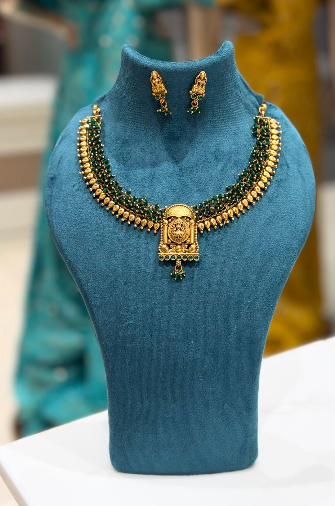 DESIGNER CHAIN SETS - NUWA-1708