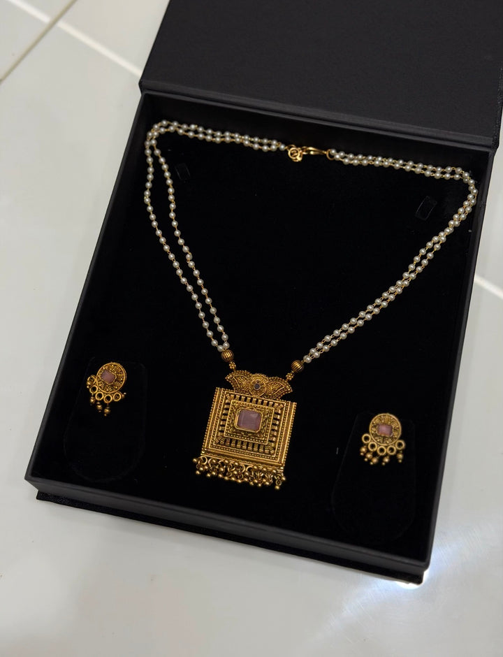 DESIGNER CHAIN SETS - NUWA-1774