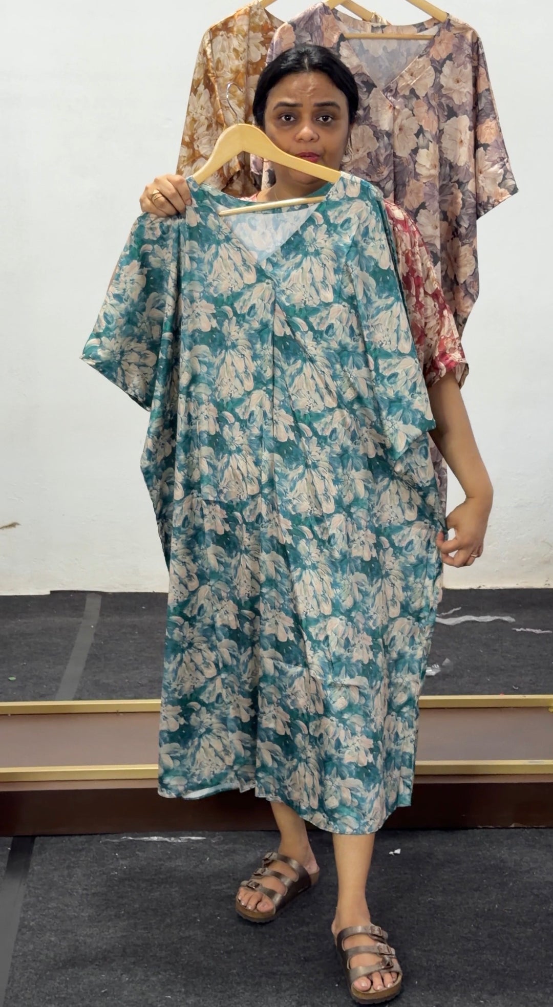 IN-HOUSE PRNTED CREPE TOPS   - NUWA - 2525