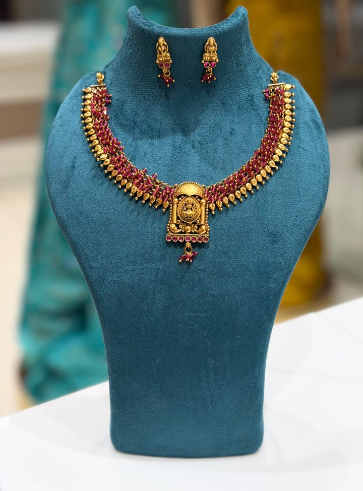 DESIGNER CHAIN SETS - NUWA-1708