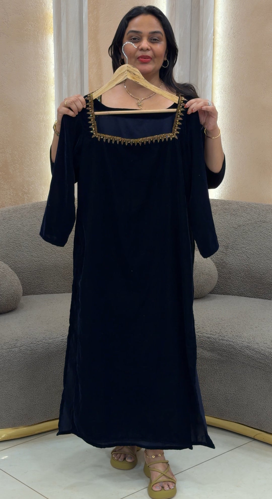 VELVET SLITTED TOPS - NUWA-511