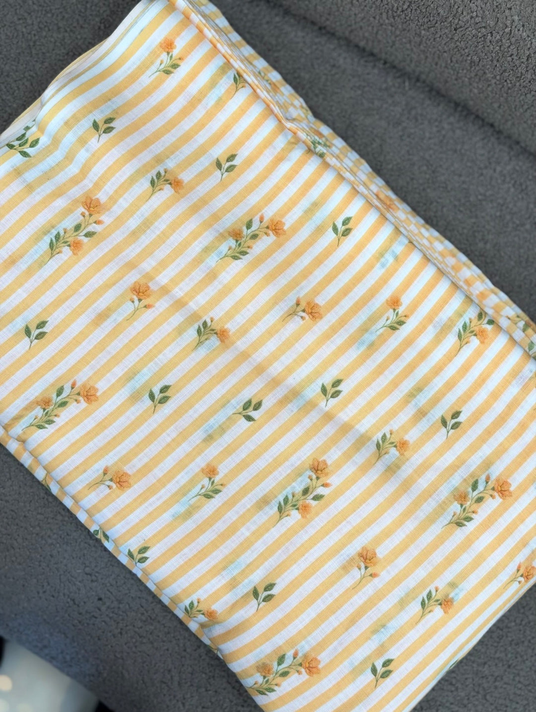 PRINTED LINEN RUNNING MATERIAL - NUWA-2074