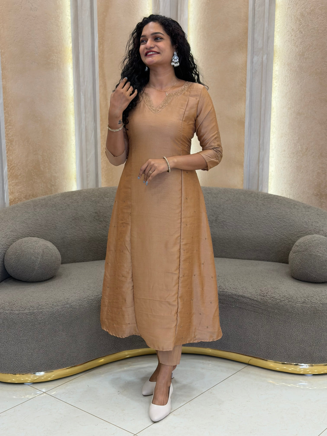 HAND WORKED TOP AND BOTTOM   - NUWA - 169