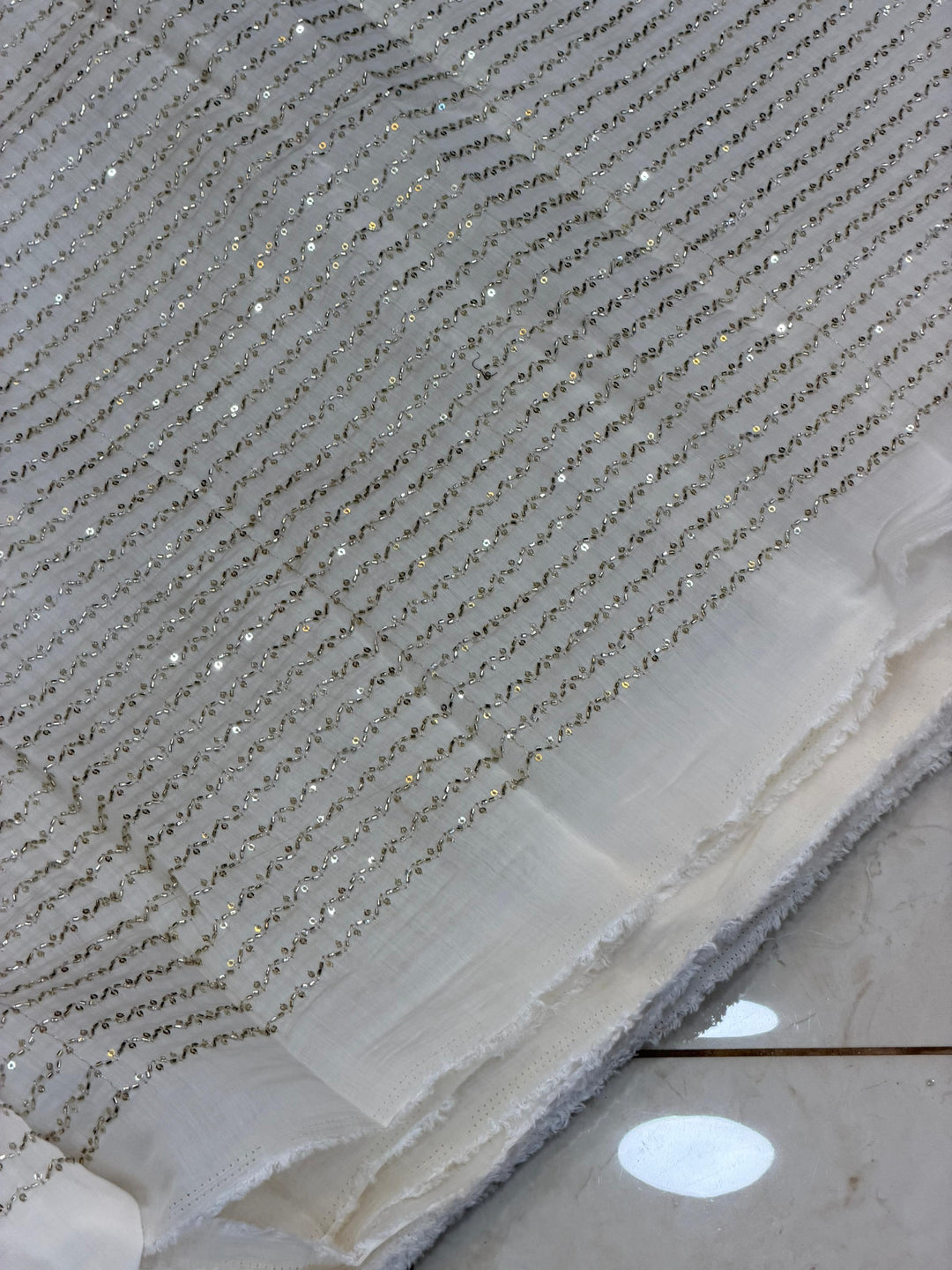 MALAI CHANDERI RUNNING MATERIAL - NUWA - 2022
