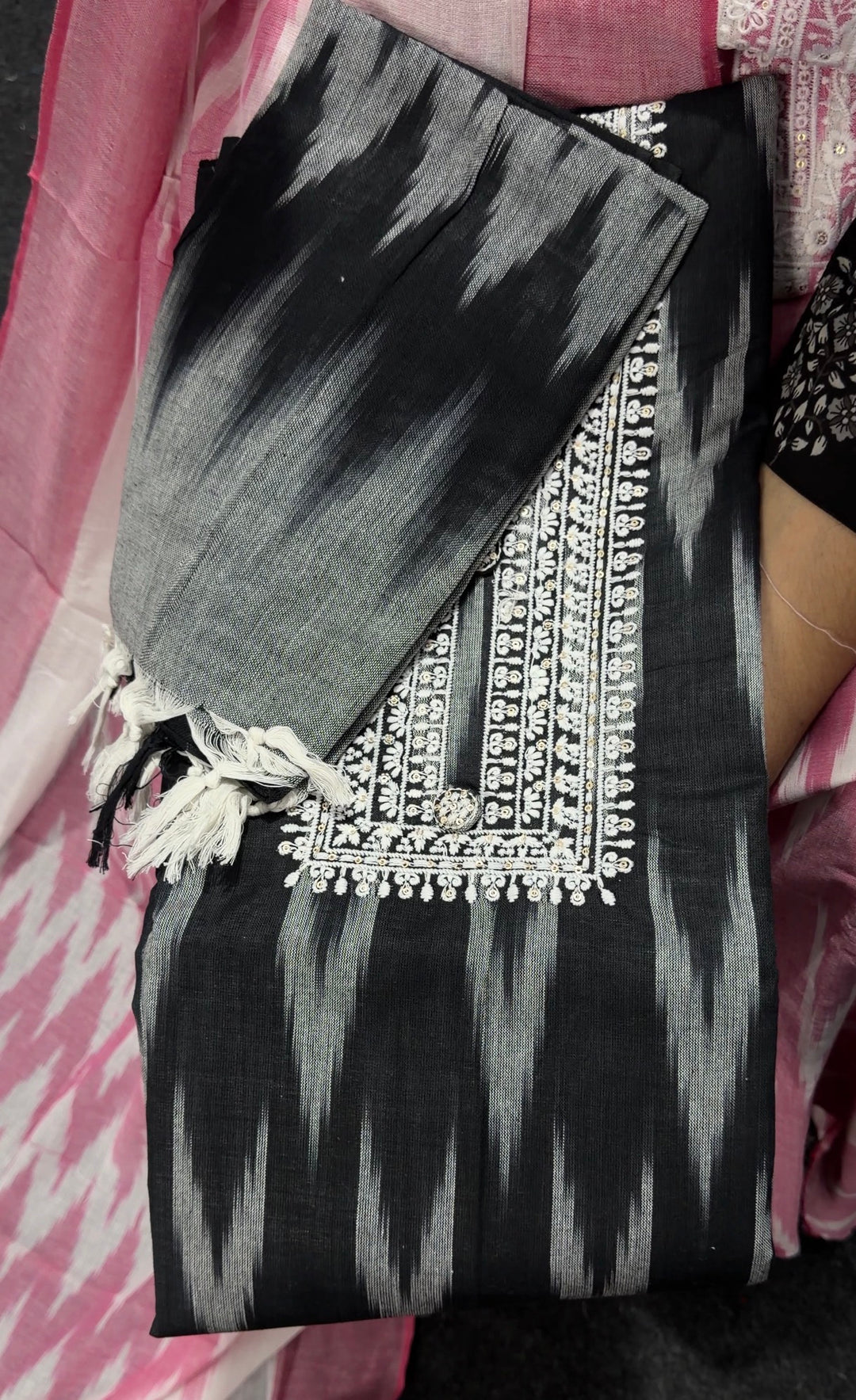 IKAT PRINTED UNSTITCHED SALWAR SUITS - NUWA - 2538