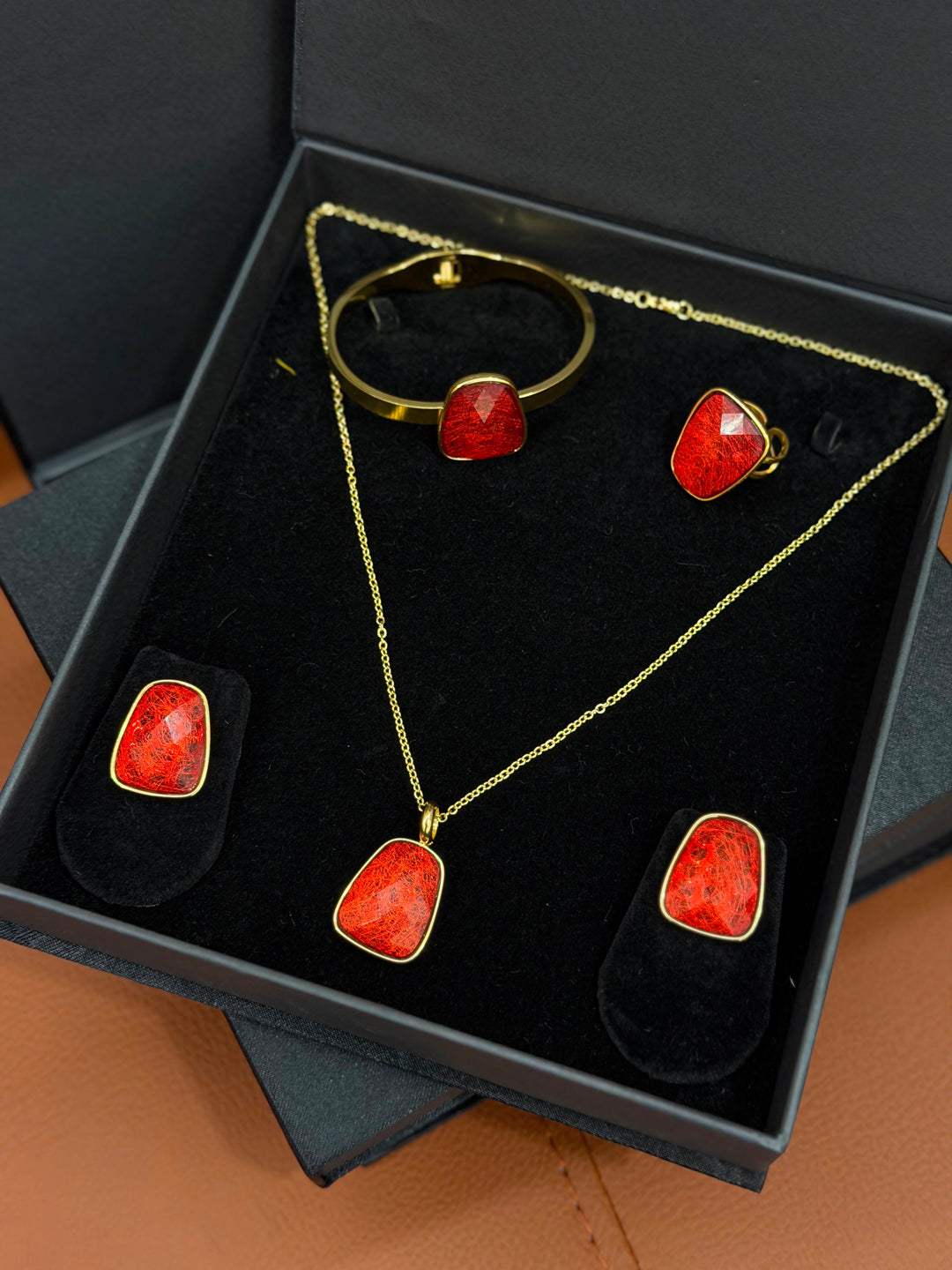 DESIGNER NECKLACE SETS - NUWA - 1975