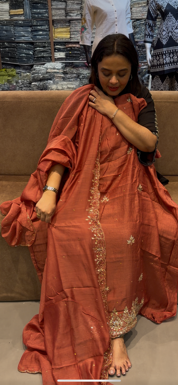 BANARASI MUL UNSTITCHED SALWAR SUITS - NUWA - 481