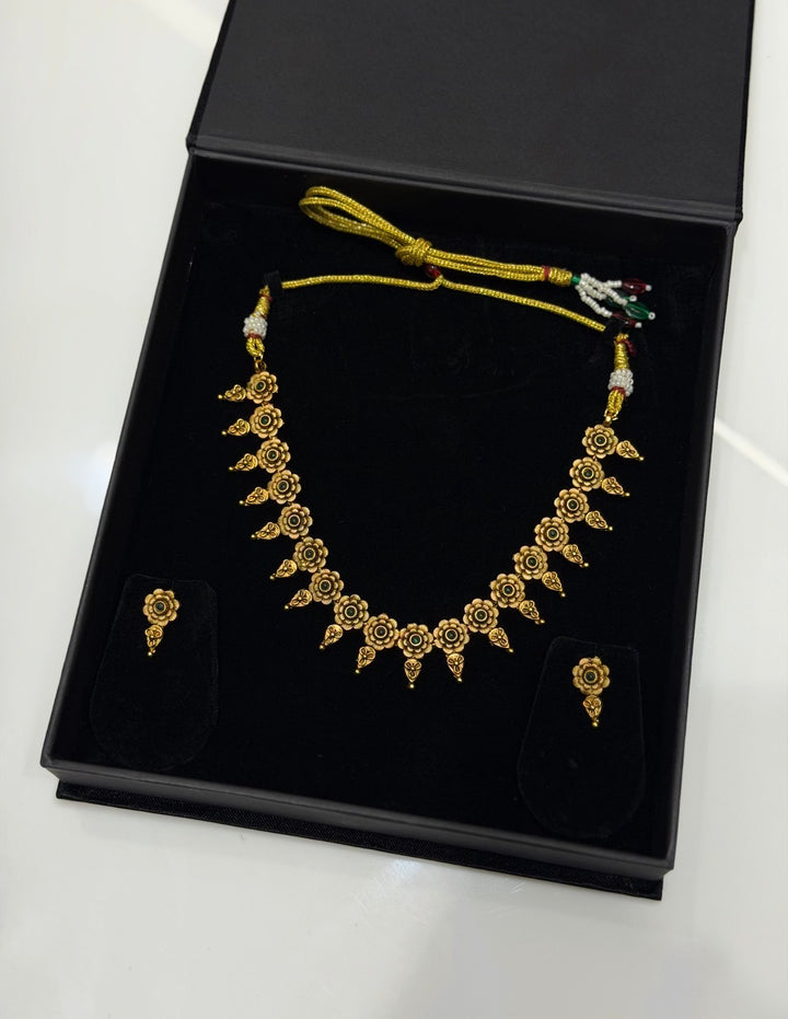 DESIGNER CHAIN SETS - NUWA-1774