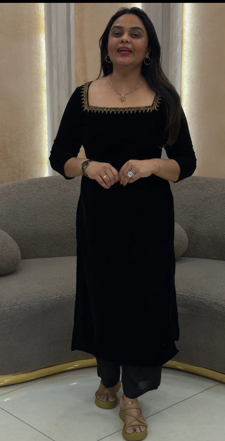 VELVET SLITTED TOPS - NUWA-511