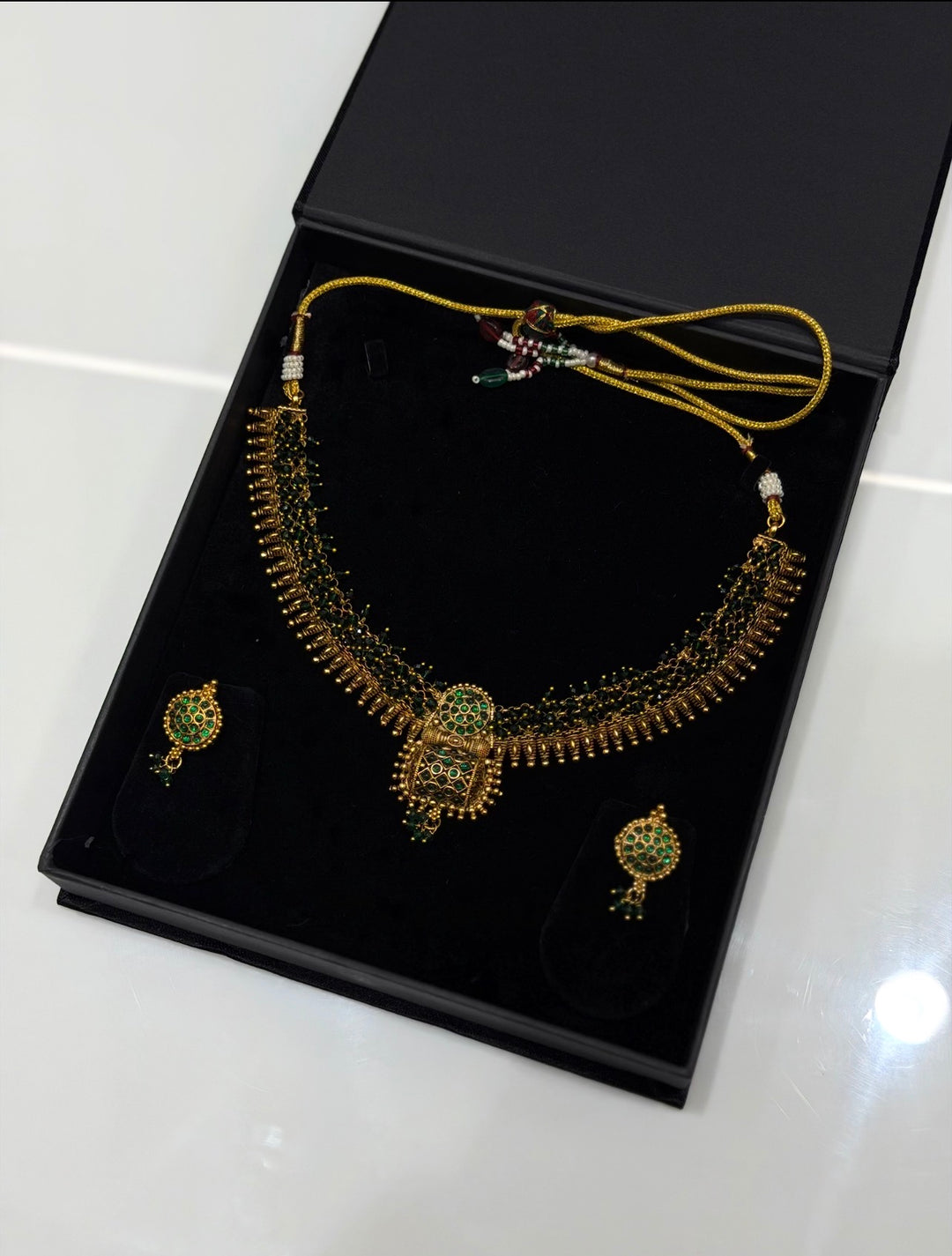 DESIGNER CHAIN SETS - NUWA-1774
