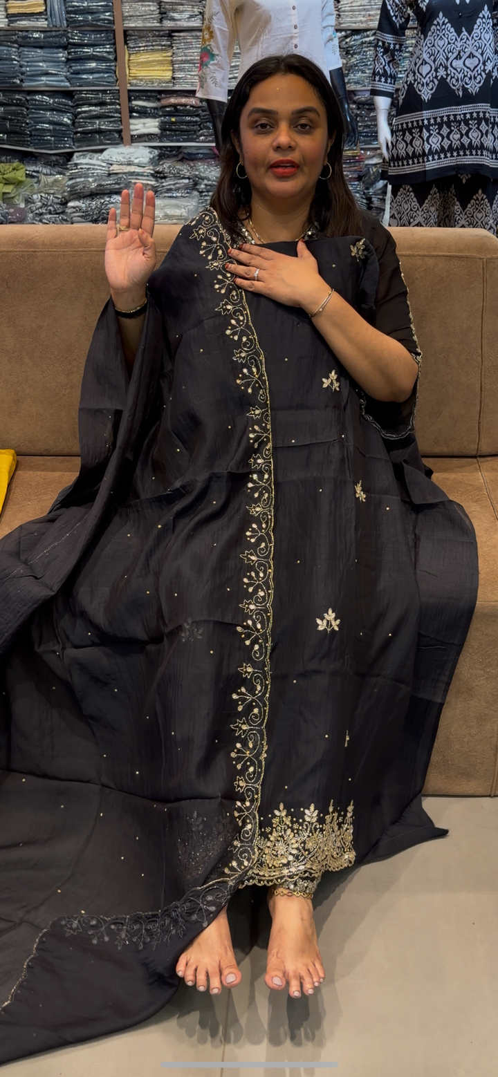 BANARASI MUL UNSTITCHED SALWAR SUITS - NUWA - 481