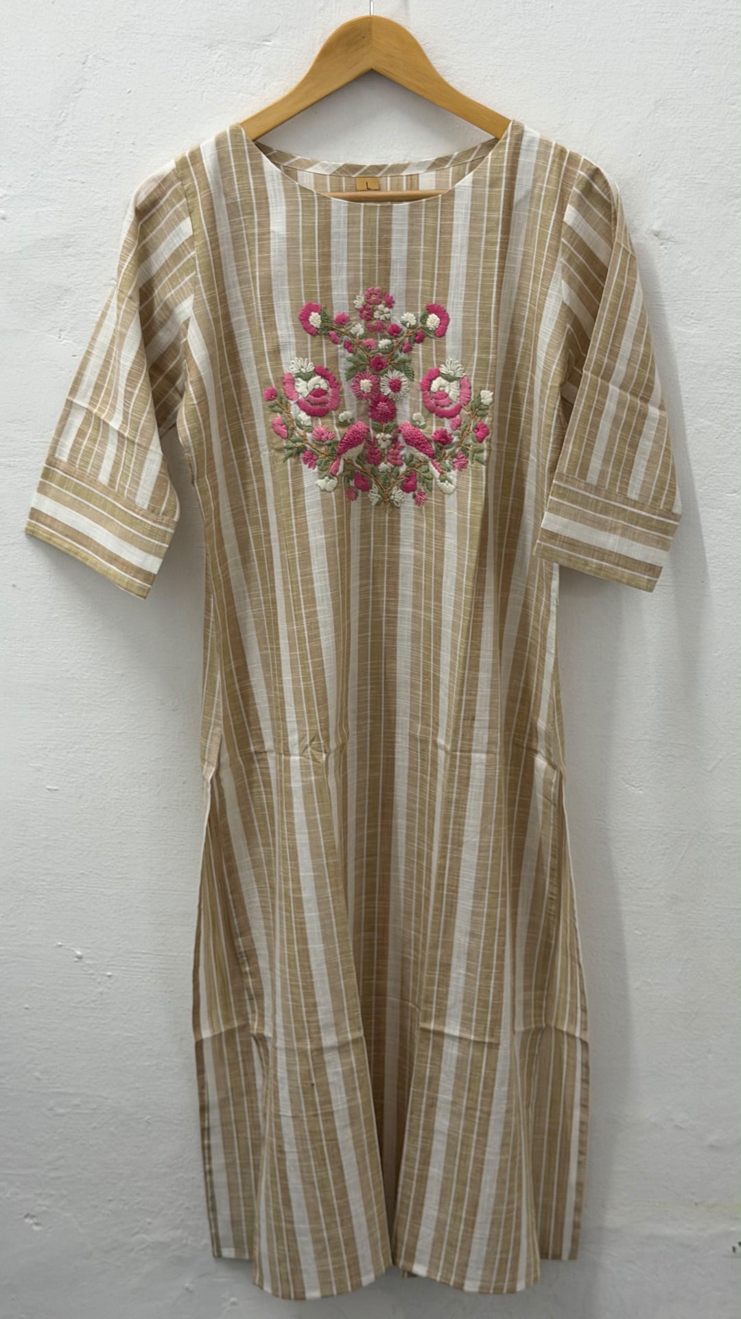 OFFER SALE HAND WORKED HANDLOOM COTTON TOPS - NUWA - 2512